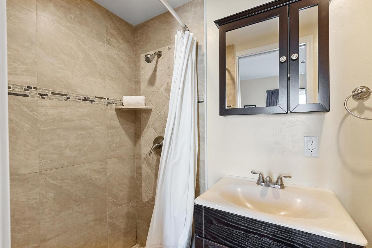 Riviera Bay View Dream - Private Patio With Bay View And Parking Holiday home *