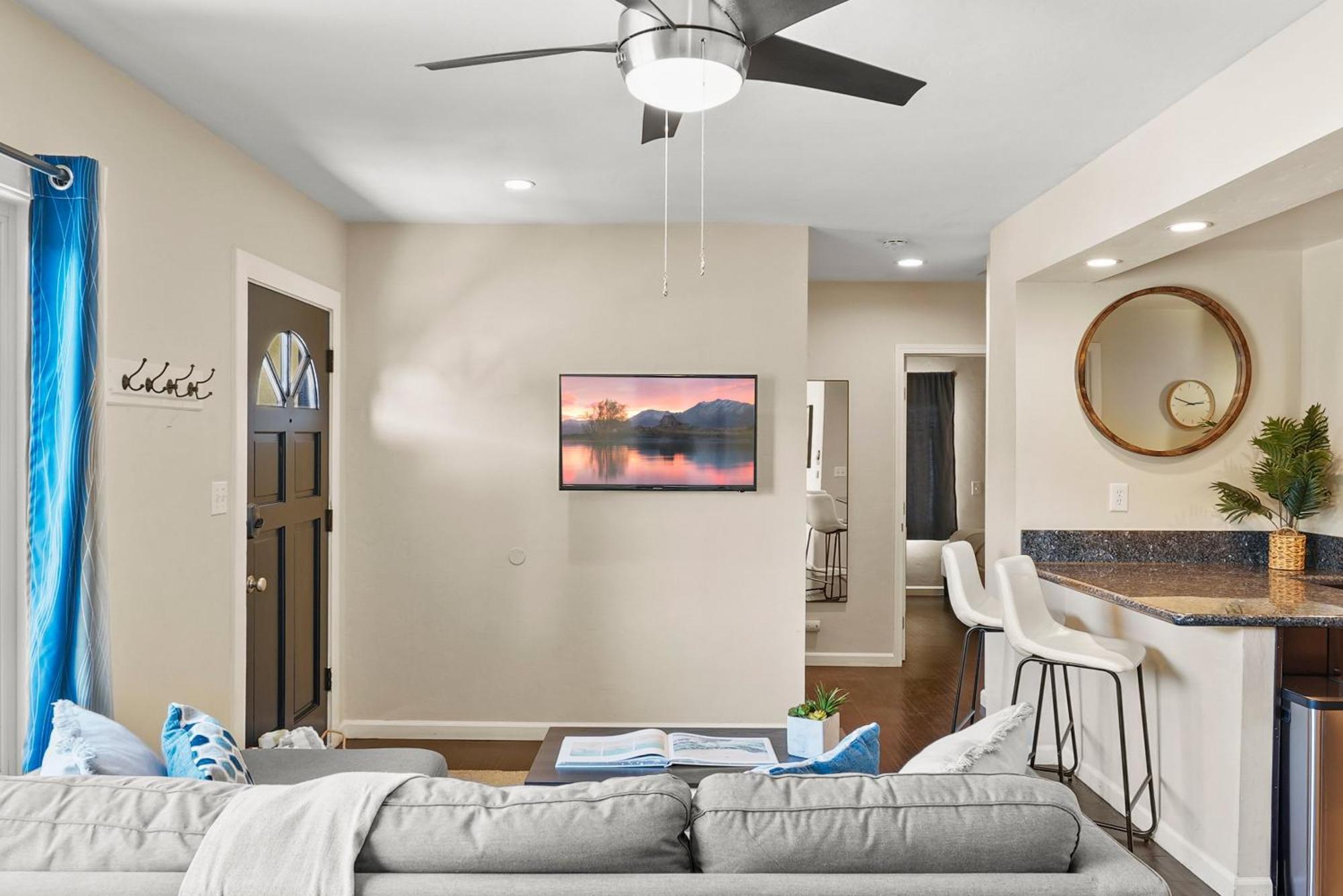 Riviera Bay View Dream - Private Patio With Bay View And Parking