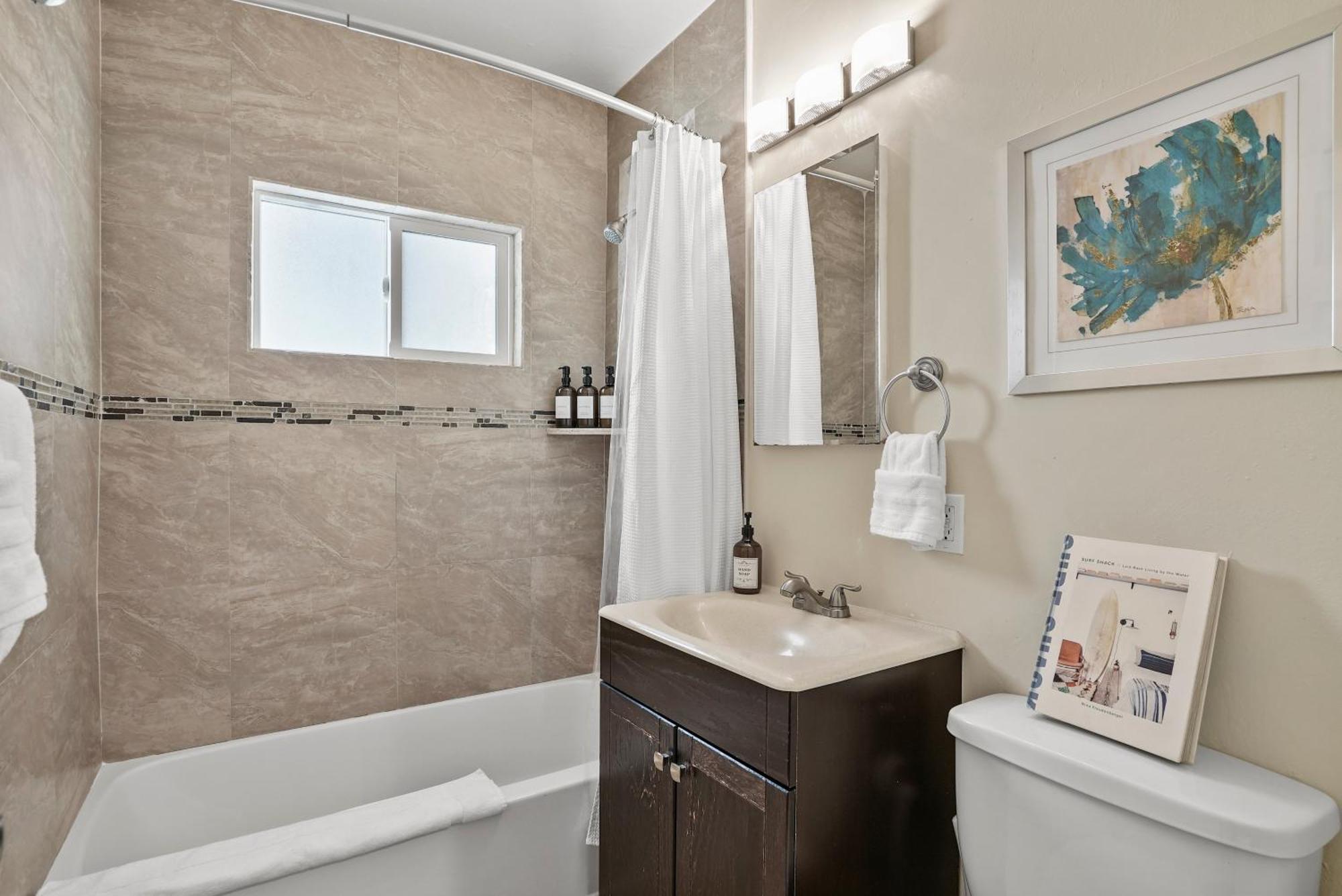 Riviera Bay View Dream - Private Patio With Bay View And Parking Holiday home *