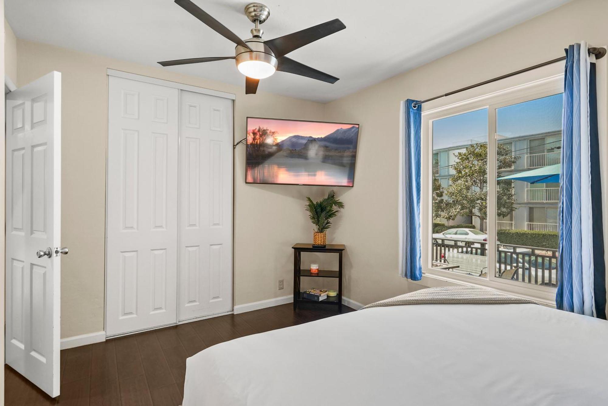 Riviera Bay View Dream - Private Patio With Bay View And Parking *